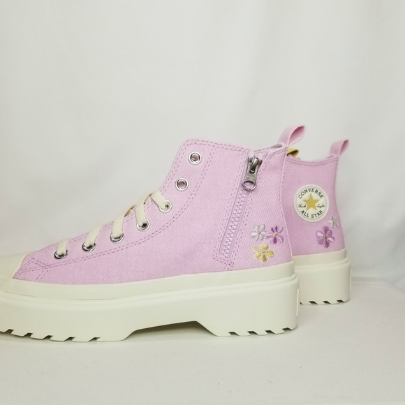 Converse CTAS Platform Lugged Hi Tops youth size 5.5   Lilac A07388C  NWT - Picture 2 of 10